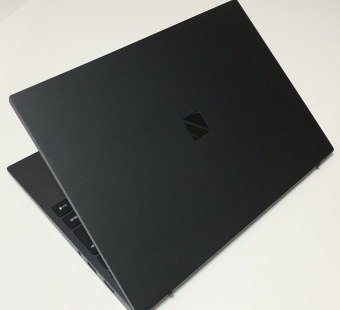 NEC LAVIE Direct PM 天板(メタルグレー)