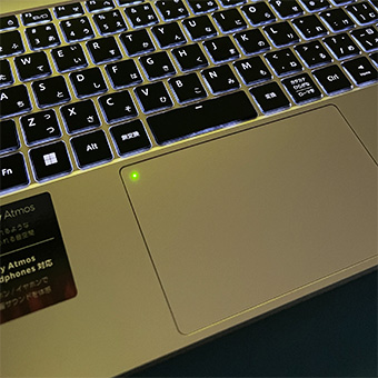 mouse F4(シャンパンゴールド)バックライトとタッチパッド