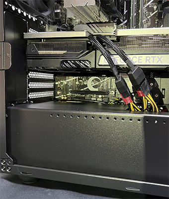 raytrek 4CXFi 第13世代Core搭載(GeForce RTX 4070Ti 搭載型)ビデオカード下の拡張スロット