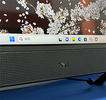 Dell Inspiron 24 オールインワン（2023年春モデル）モニター下部