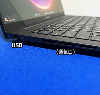 ASUS Zenbook Pro 14X OLED UX3404VA 左側面