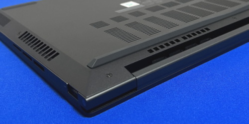 ASUS Zenbook Pro 14X OLED UX3404VA 裏面