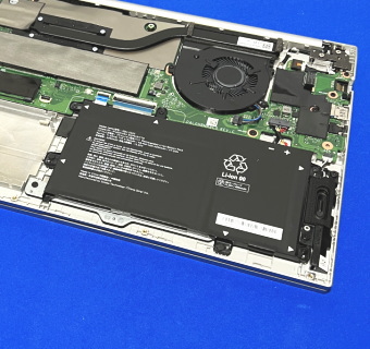 THIRDWAVE DX-R7 のバッテリー