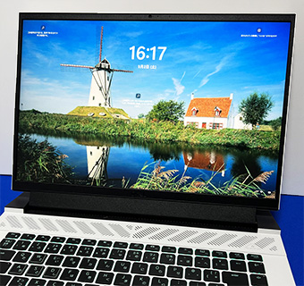 Dell G16 モニタ外観