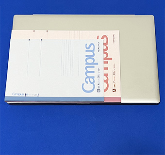 LIFEBOOK NH(WN1/H1)大きさ比較