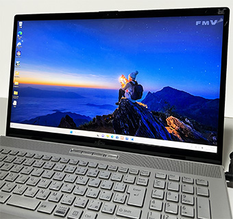 LIFEBOOK NH(WN1/H1)モニタ外観