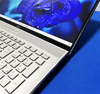LIFEBOOK NH(WN1/H1)ヒンジ部