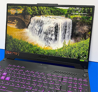 ASUS TUF Gaming F15 FX507VV モニター外観