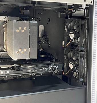 Lightning-G AV-Ti7W(Ryzen7 7700/RTX5060Ti 16GB搭載)前面内部
